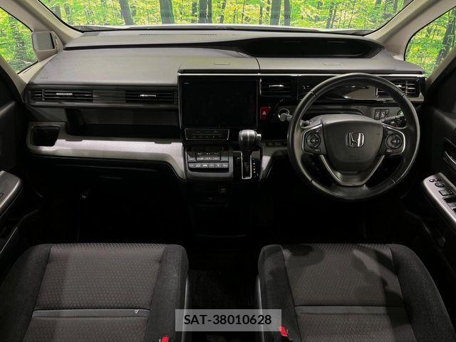 Honda STEP WGN 2019-11 8527520-1