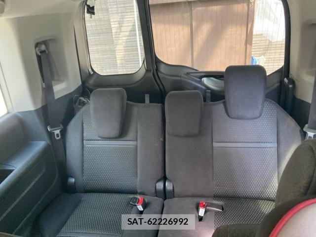 Honda STEP WGN 2018-11 8527526-10