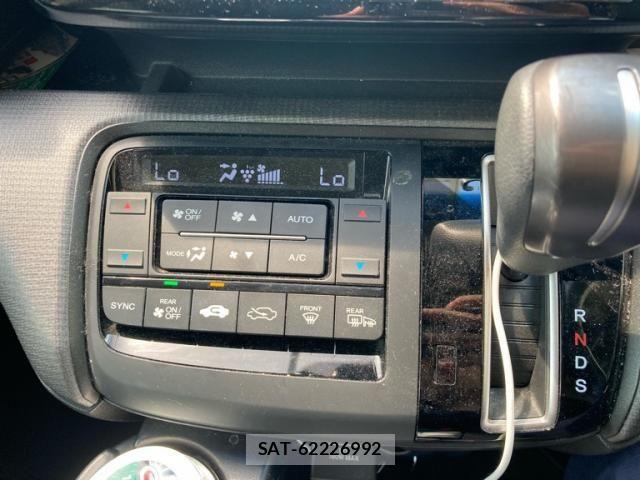 Honda STEP WGN 2018-11 8527526-17