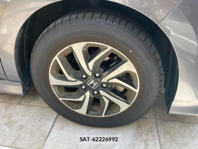 Honda STEP WGN 2018-11 8527526-2