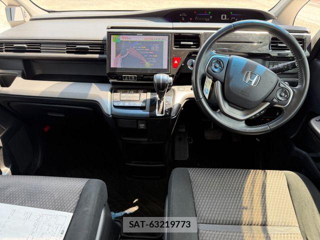 Honda STEP WGN 2017-08 8527527-2