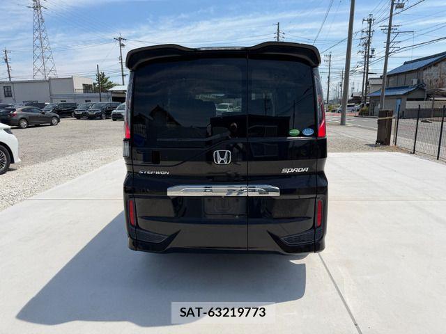 Honda STEP WGN 2017-08 8527527-6