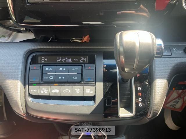 Honda STEP WGN 2016-02 8527528-19
