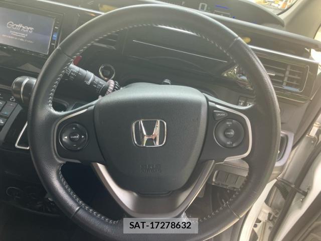 Honda STEP WGN 2016-05 8563654-16