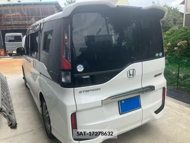 Honda STEP WGN 2016-05 8563654-2