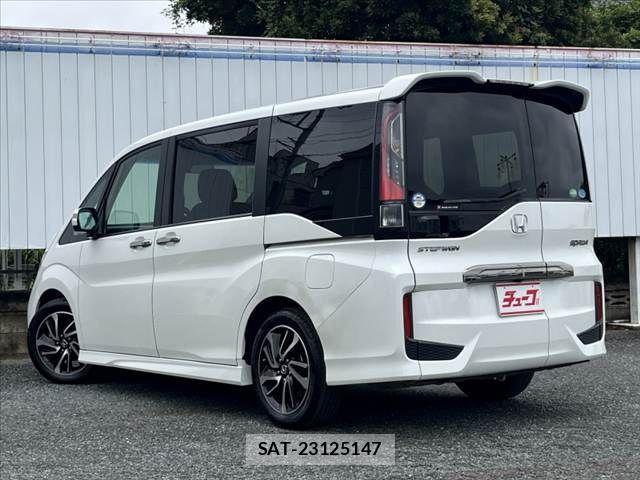 Honda STEP WGN 2015-04 8563650-9