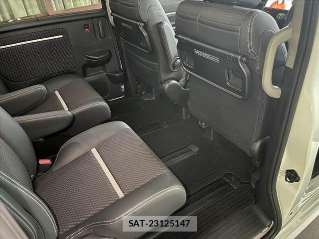 Honda STEP WGN 2015-04 8563650-11