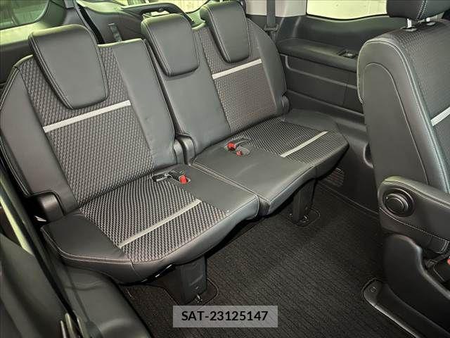 Honda STEP WGN 2015-04 8563650-12