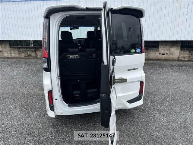 Honda STEP WGN 2015-04 8563650-15