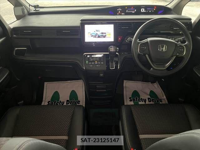 Honda STEP WGN 2015-04 8563650-17