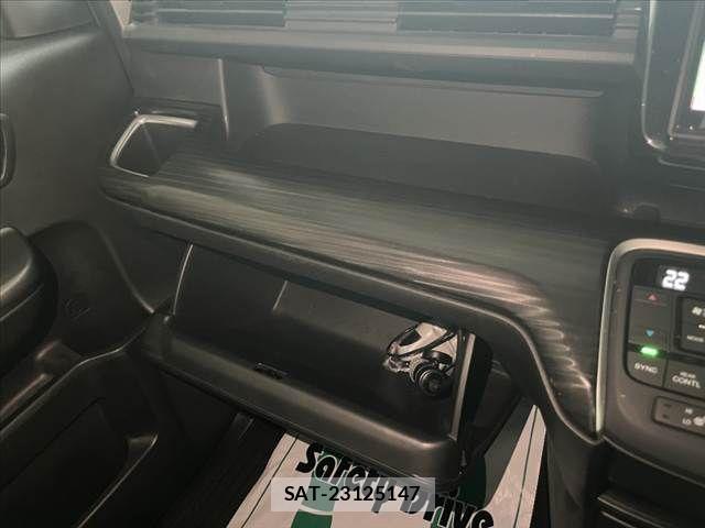 Honda STEP WGN 2015-04 8563650-26