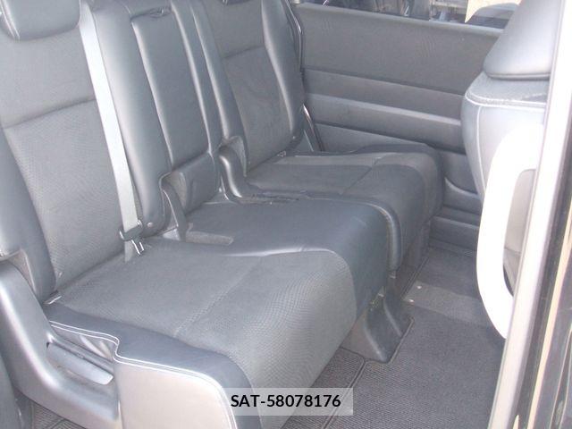 Honda STEP WGN 2015-03 8563658-10