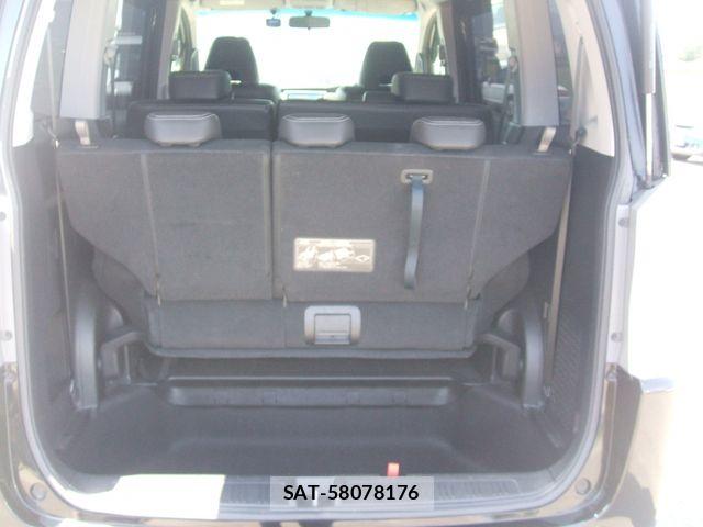 Honda STEP WGN 2015-03 8563658-12