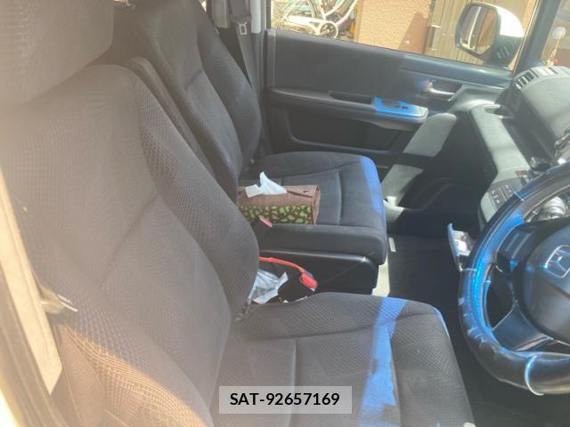 Honda STEP WGN 2010-04 8563663-10