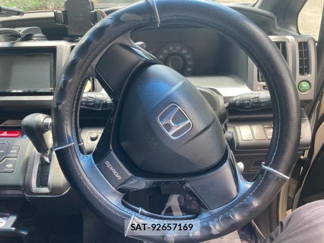 Honda STEP WGN 2010-04 8563663-13