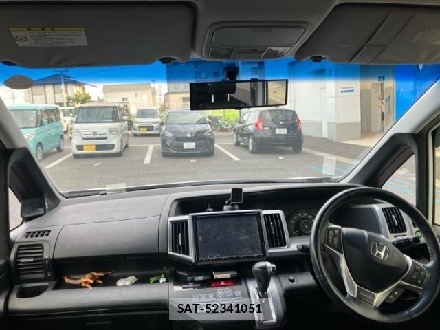 Honda STEP WGN 2014-02 8563659-16