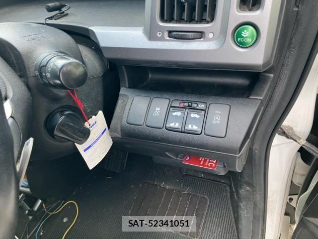 Honda STEP WGN 2014-02 8563659-19