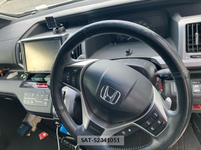 Honda STEP WGN 2014-02 8563659-20