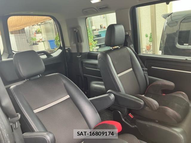 Honda STEP WGN 2017-12 8563649-9