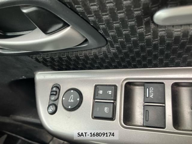 Honda STEP WGN 2017-12 8563649-11