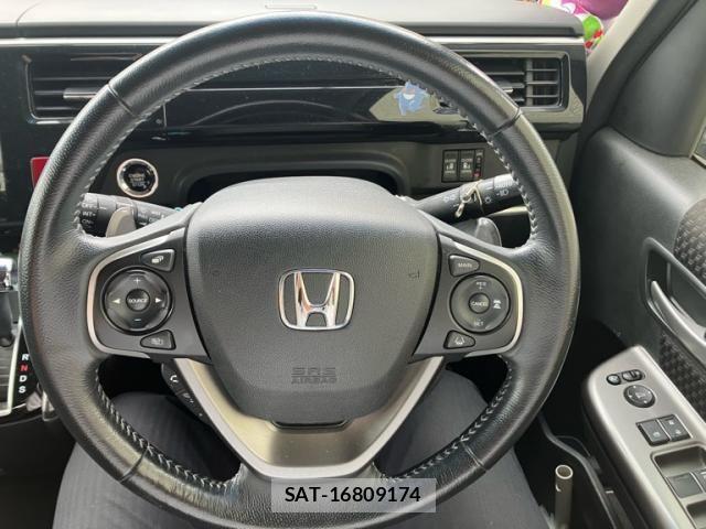 Honda STEP WGN 2017-12 8563649-14