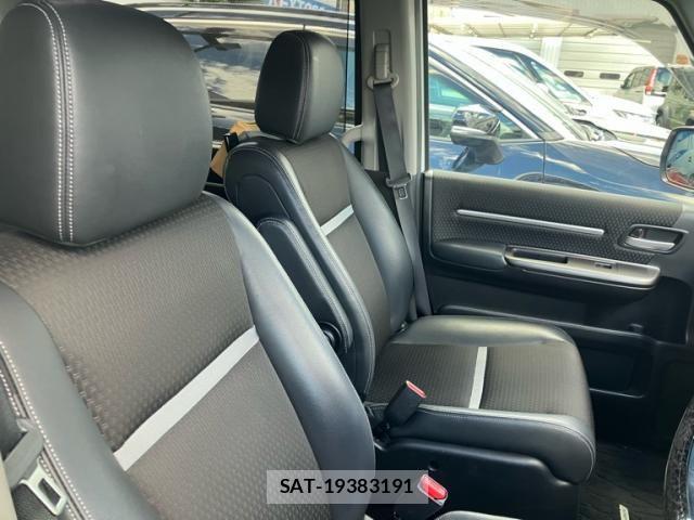 Honda STEP WGN 2021-02 8563646-14