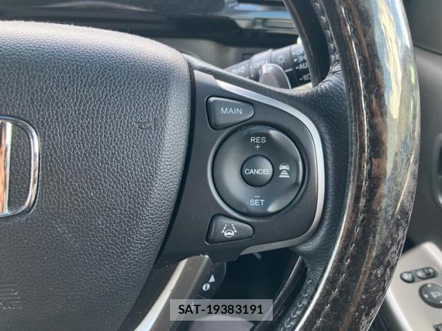 Honda STEP WGN 2021-02 8563646-19