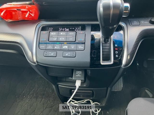 Honda STEP WGN 2021-02 8563646-22
