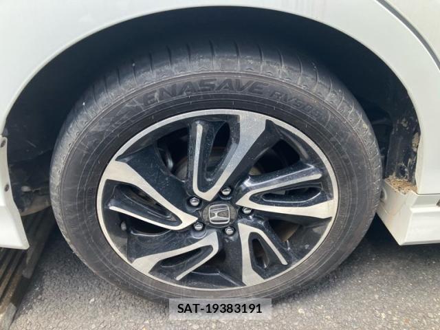 Honda STEP WGN 2021-02 8563646-6