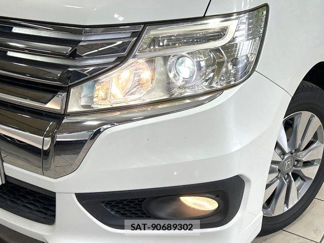 Honda STEP WGN 2012-05 8563656-12