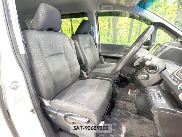 Honda STEP WGN 2012-05 8563656-8