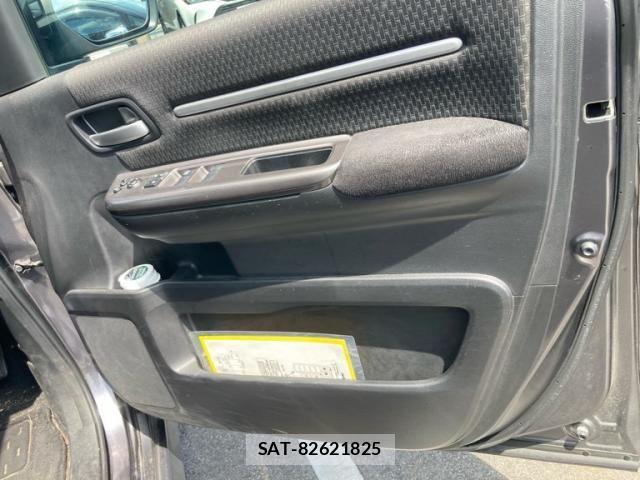 Honda STEP WGN 2019-09 8563652-14