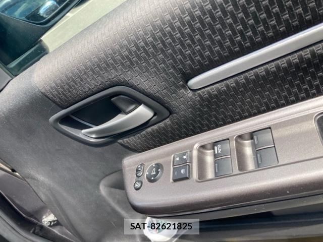 Honda STEP WGN 2019-09 8563652-15