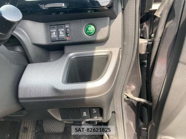 Honda STEP WGN 2019-09 8563652-16