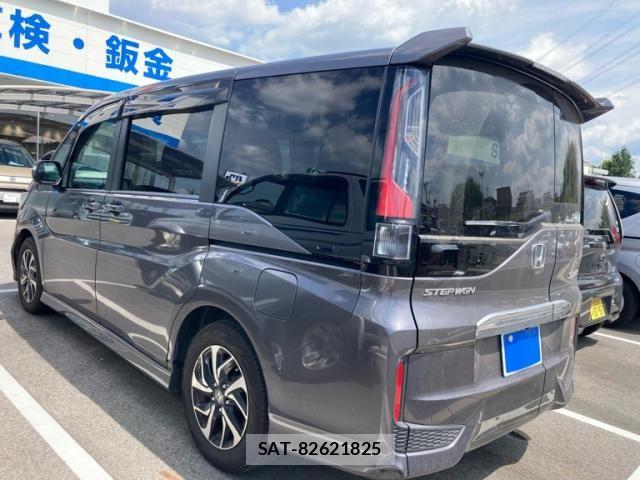 Honda STEP WGN 2019-09 8563652-3