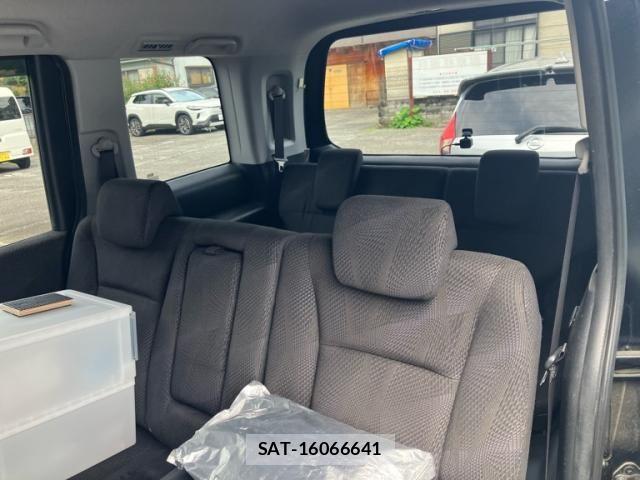 Honda STEP WGN 2010-05 8563661-9