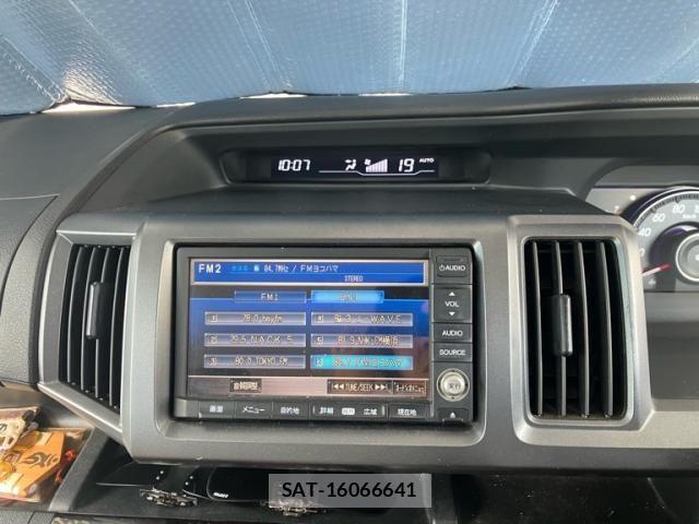 Honda STEP WGN 2010-05 8563661-18