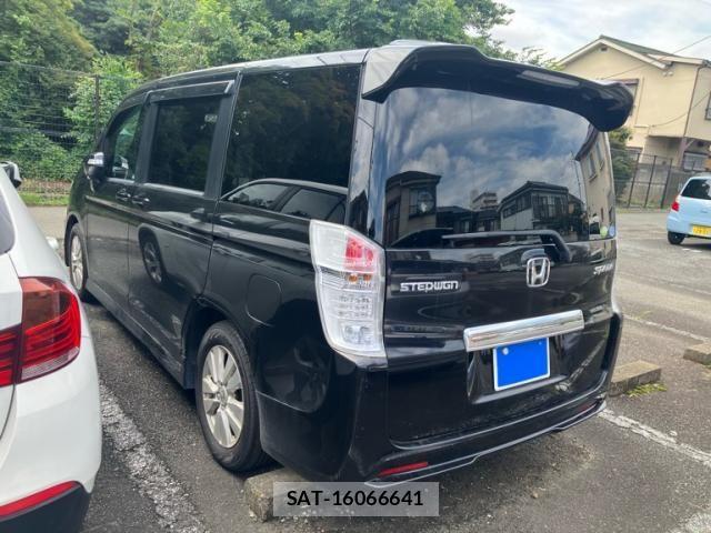 Honda STEP WGN 2010-05 8563661-6