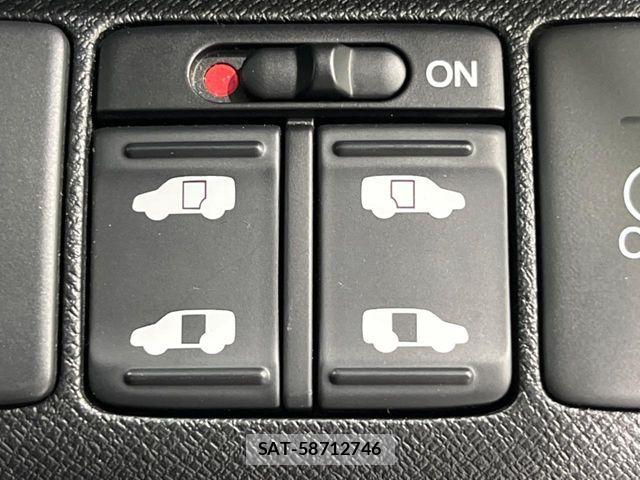 Honda STEP WGN 2013-03 8563657-2