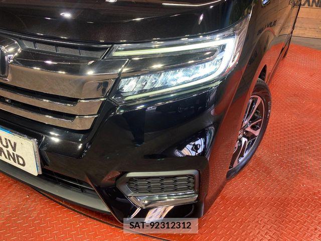 Honda STEP WGN 2019-02 8563645-12