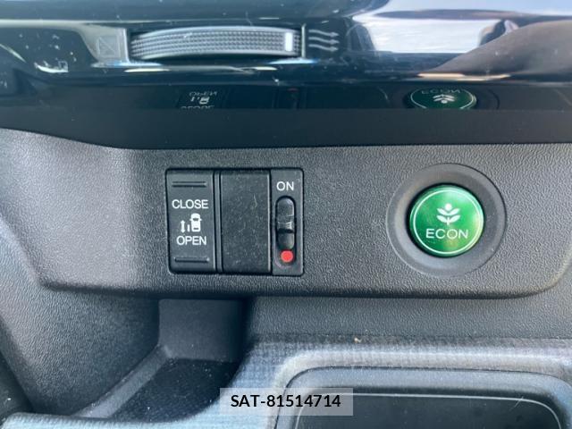 Honda STEP WGN 2015-11 8563653-16