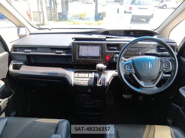 Honda STEP WGN 2020-10 8563648-10