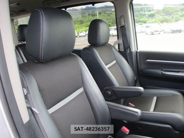 Honda STEP WGN 2020-10 8563648-11