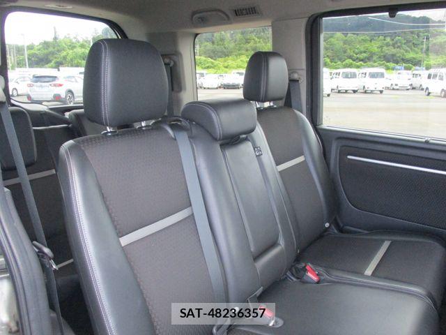 Honda STEP WGN 2020-10 8563648-13