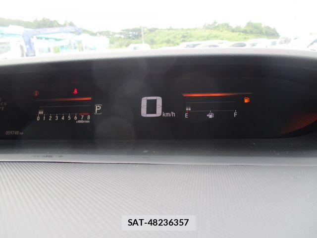 Honda STEP WGN 2020-10 8563648-19
