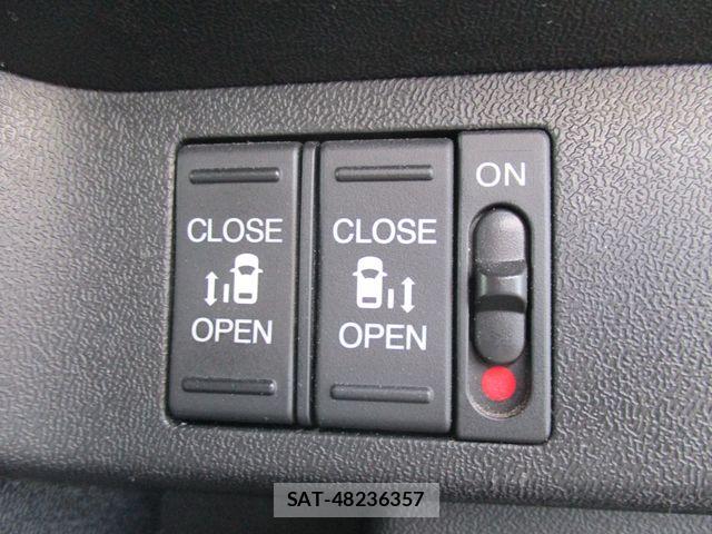 Honda STEP WGN 2020-10 8563648-25