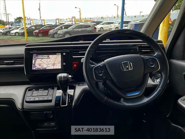 Honda STEP WGN 2015-06 8629092-1