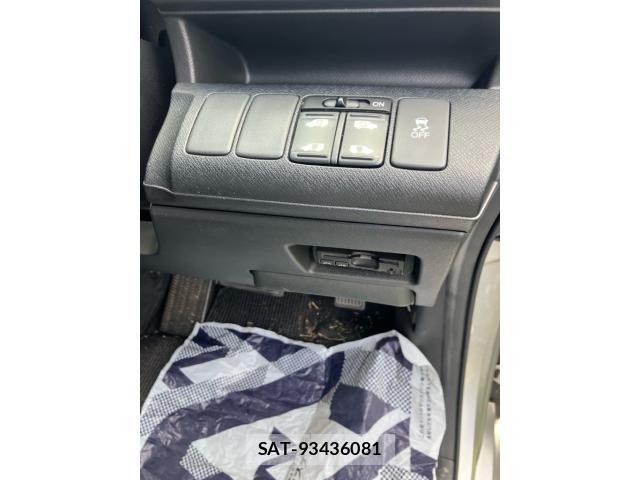 Honda STEP WGN 2010-11 8629114-17