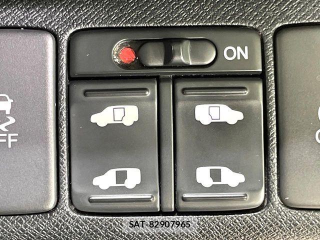Honda STEP WGN 2013-01 8629096-2