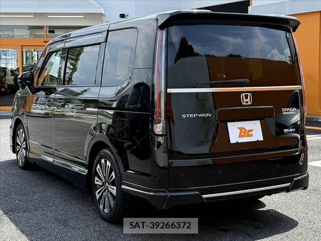 Honda STEP WGN 2023-09 8629087-12